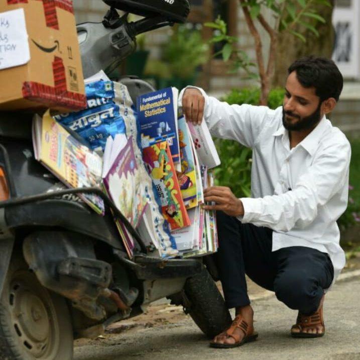 Trao sách cũ, đem yêu thương đến trẻ em nghèo